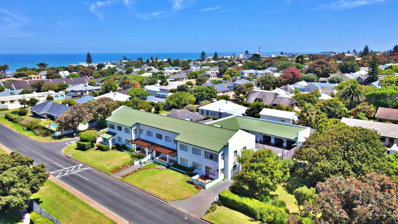 Fairway Holiday Accommodation Hermanus Bagian luar foto
