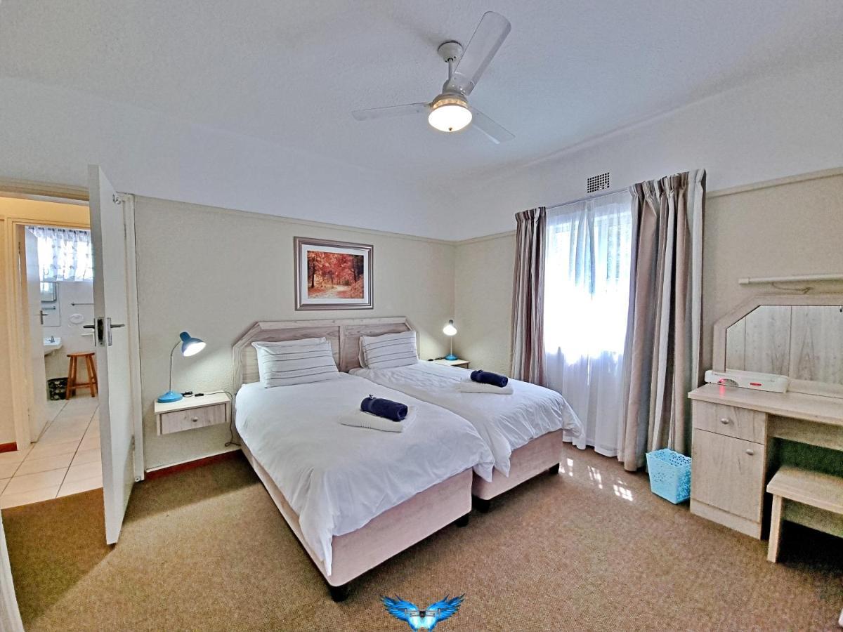 Fairway Holiday Accommodation Hermanus Bagian luar foto